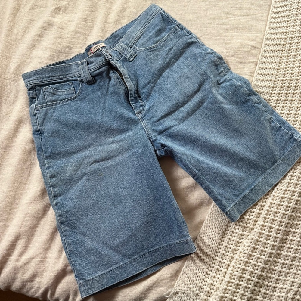 Vintage Lee Relaxed Straight Leg Fit Jean Shorts